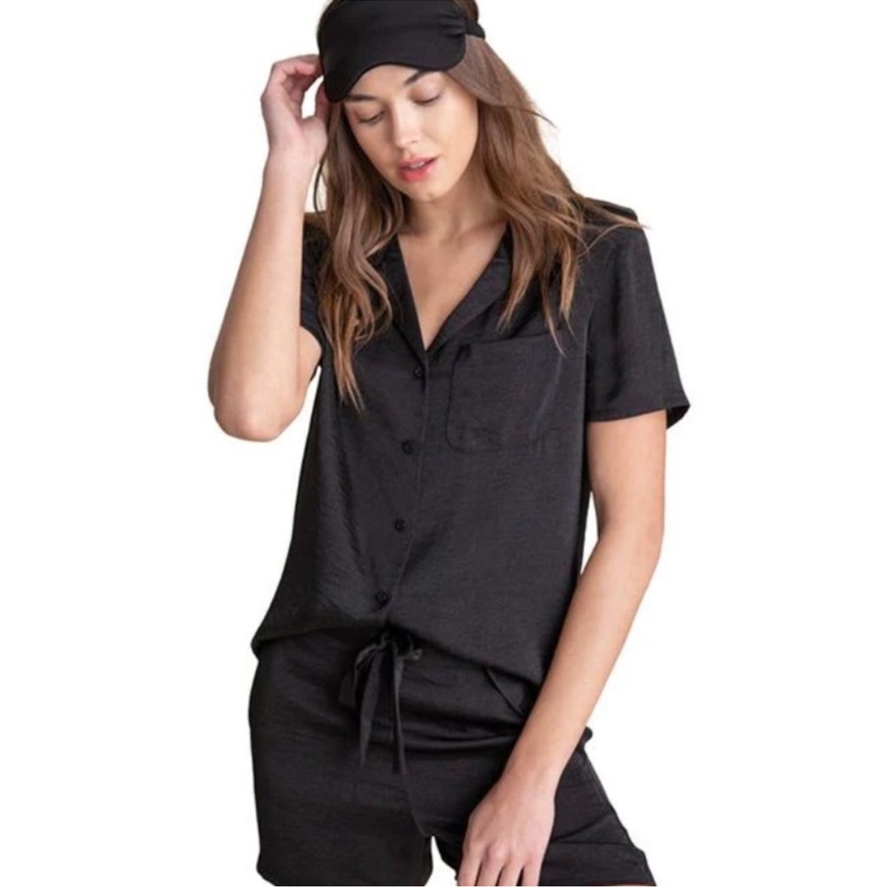 Barefoot Dreams Washed Satin PJ Short Set-Size Large; Black EUC